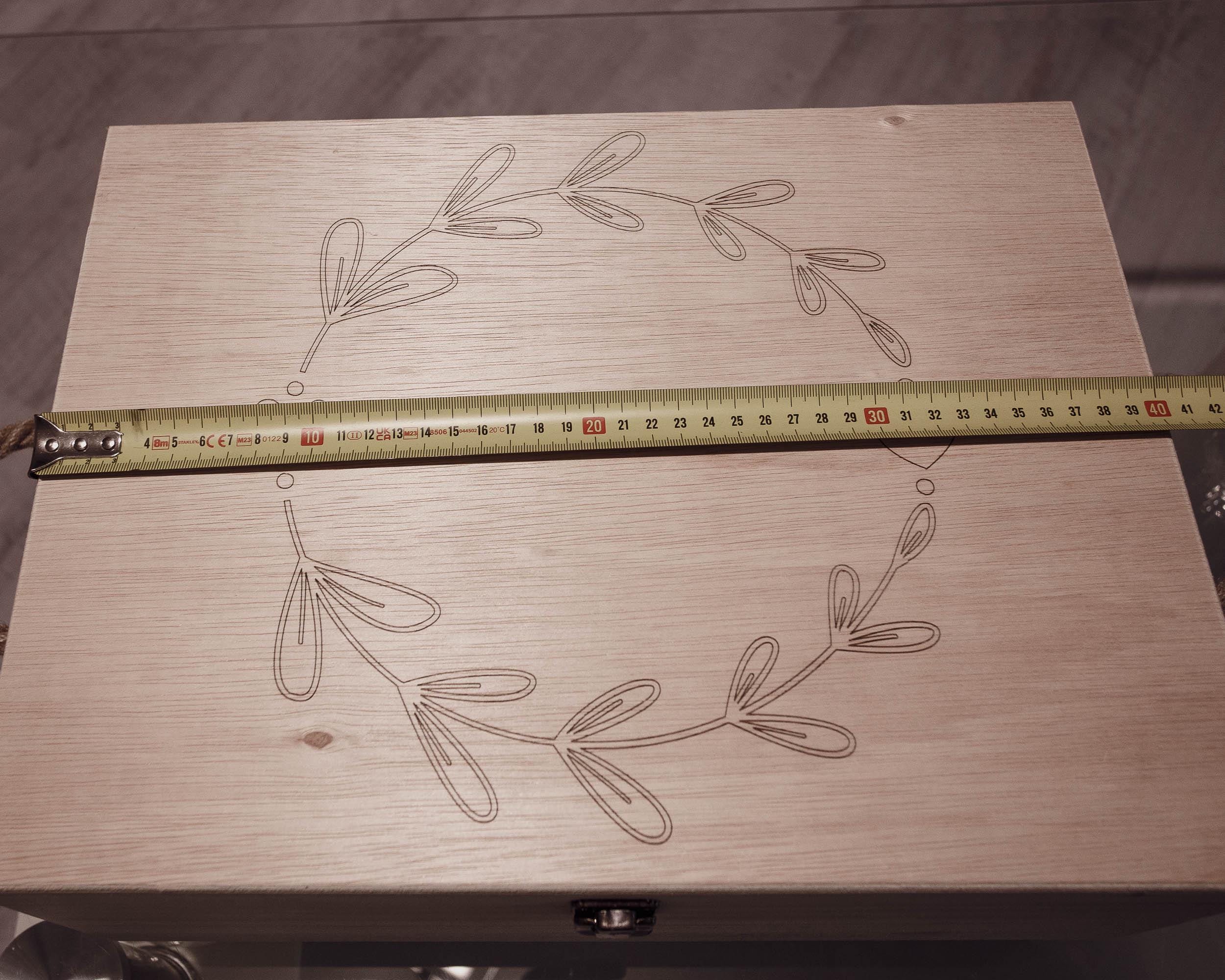 Cutie de Botez din Lemn Personalizată cu Gravură – 40 × 30 × 14 cm | Cutie Amintiri Bebeluș
