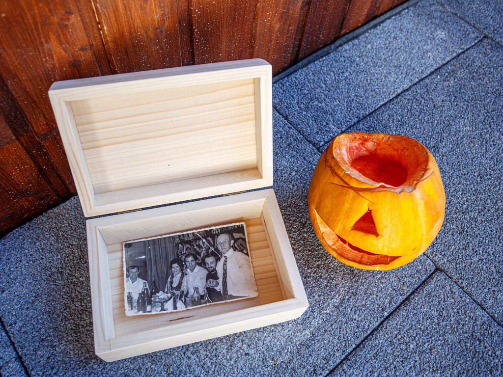Cutie din lemn pentru fotografii – Cutie de amintiri cu capac și posibilitate de gravare personalizată(18x11x7 cm)